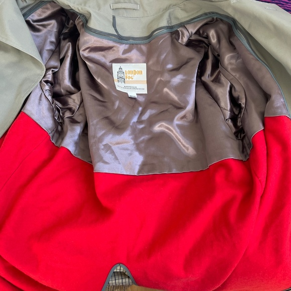 London Fog Vintage Double Breasted Trench Coat Size 40 S/C Zip Out Red Lining - Picture 5 of 11